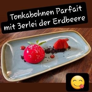 Impressionen | Tonkabohnen Parfait mit 3erlei der Erdbeere
